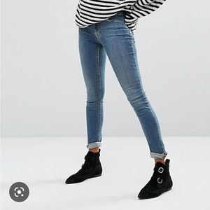 EUC Allsaints Skinny jeans